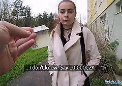 Offentlig agent trappeoppgang sex med russisk student