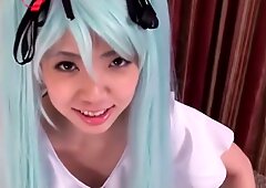 Hatsune Miku Cosplay 3
