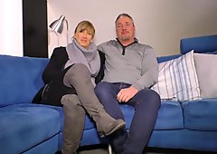 Amateureuro - lubben amatør tysk kone spruter i sin første sexvideo