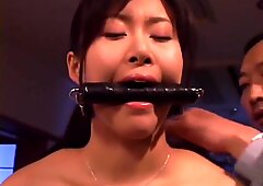 Japanisches schönes Bondage-Mädchen Sayaka