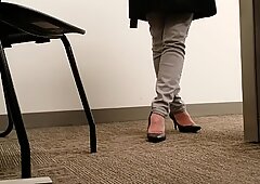 Candid MILF Black Office Heels No Real Shoeplay Toe Cleavage