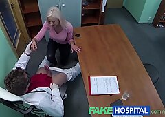 Falsk hospital, spion doktor ginecology, tjekkisk doktor