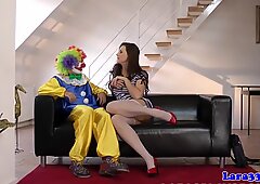 영국인 스타킹 중년 여성 cockriding clown