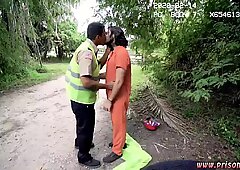 Anal hindi homosexuel sexy video trash pick-up cul baise field trip