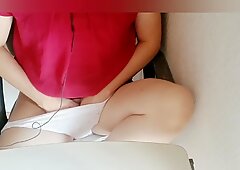 Married woman chat masturbation video. A wife who feels flashy asking her to raise her legs and see