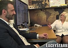 Laceystarr - gilf äter Pascal White säd efter sex